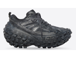 Balenciaga Women s Runner Trainers In Black