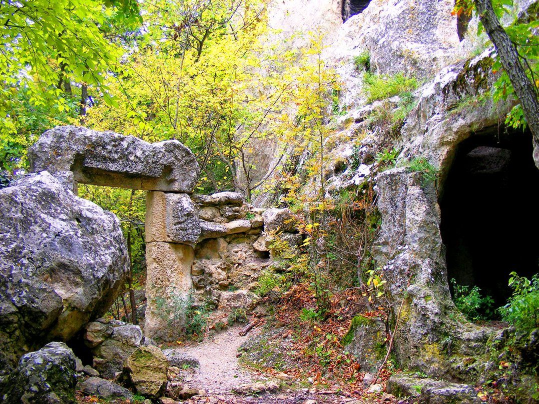 активный тур "Пещерные города Крыма", Мангуп-Кале
