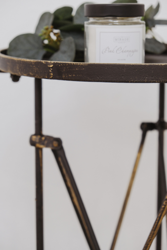 Столик приставной