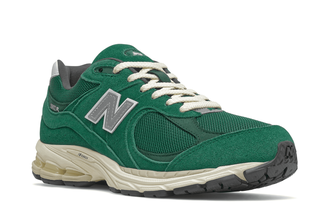 New Balance 2002R Night watch Green сбоку