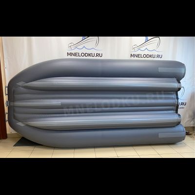 Моторная лодка REEF TRITON 370 S-MAX интегрированный фальшборт