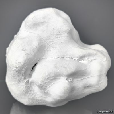 Кахолонг с корочкой кенияита. Южный Урал. Россия. 120*90*100мм