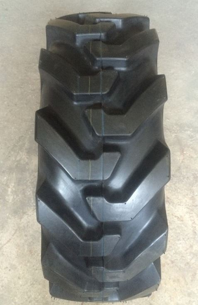 Шина 12.5/80-18 Deestone D302