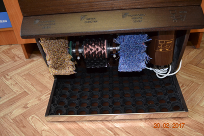 Машина для чистки обуви «Роял Дизайн Дерево» Эко Лайн