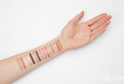 Makeup Revolution Палетка теней Re-Loaded Palette Fundamental