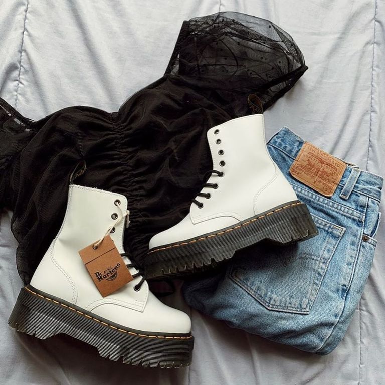 Ботинки Dr Martens Jadon на толстой подошве белые женские