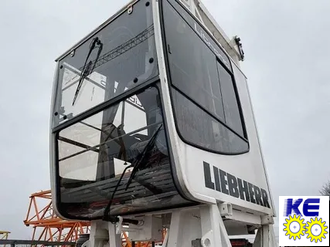 Стекло лобовое верхнее Liebherr 132 EC-H8 Litronic