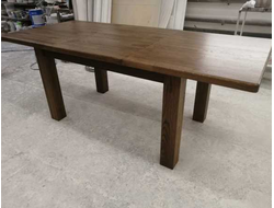 Стол из массива дуба