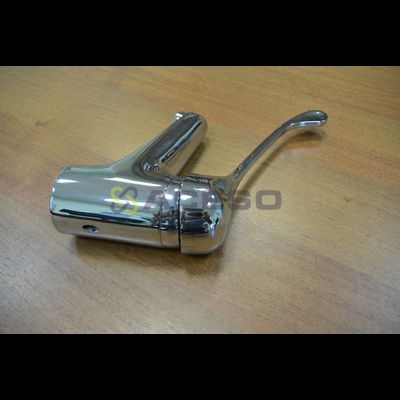 Смеситель локтевой специализированный (с длинной ручкой)