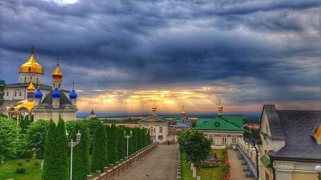 Свято Успенская Почаевская Лавра храм