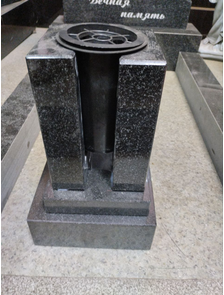 Ваза гранитная