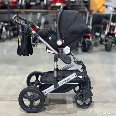 Детская коляска 3 в 1 Luxmom 558 Черный