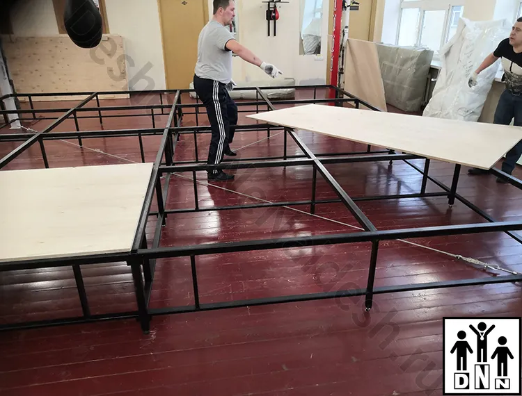 Монтаж ринга на помосте