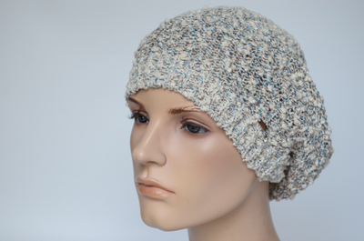 Головной убор из меланжевой пряжи