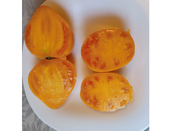 Томат Пастельное оранжевое сердце (Pastel Orange Heart)