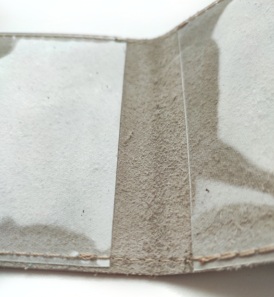 Картхолдер-книжка с двумя отделениями "Капибары пьют чай"