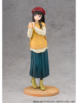 Фигурка 1/7 Такина Иноуэ (Takina Inoue Winter Outfit ver.)