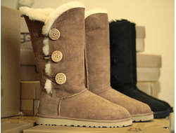 UGG AUSTRALIA