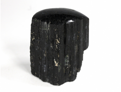 Турмалин чёрный шерл, кристалл стоячий, полированная верхушка, Бразилия (42*32*21 мм, 56 г) №29739