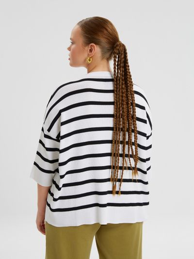 джемпер летний белый в синюю полоску