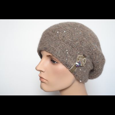 Ореховый меланжевый берет с украшениями Vizio Италия 6926