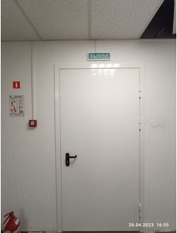 Дверь противопожарная 2060*960 с установкой "Под ключ" в цвете  RAL  9016 (Транспортный белый)