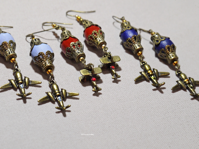 Благотворительность. Серьги "Сквозь закат на кукурузнике"