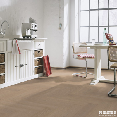 Паркетная доска PS 500 Meister Дуб гармония Сливочно-белый 8815 в интерьере