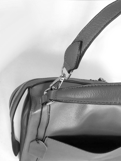 (АРТИКУЛ: 10095/1)СУМКА ЖЕНСКАЯ, НЕБОЛЬШАЯ, НАТУРАЛЬНАЯ КОЖА, СЕРАЯ, С ДВУМЯ ПЛЕЧЕВЫМИ РЕМНЯМИ