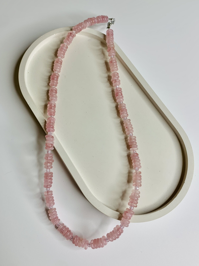 Бусы из розового кварца