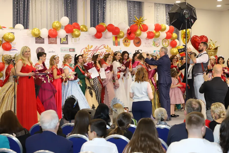 Конкурс красоты и материнства "Миссис Петергоф 2024"