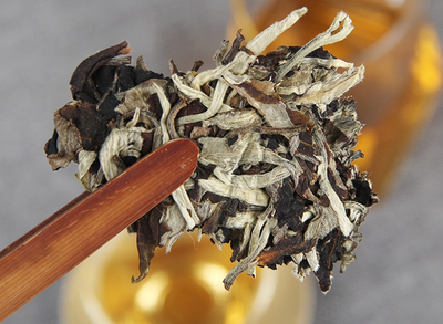 Лот 97, Лунная красота (Лунный Белый Чай с горы Jingmai)