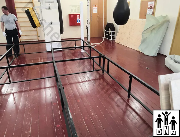 Монтаж ринга на помосте