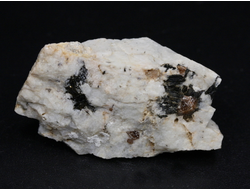 Циркон (кристаллы в породе), Россия, Южный Урал (41*21*20 мм, 20 г) №26070