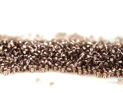 Toho 15/0 0026 Transparent Silver-Lined Lt Amethyst / Прозрачный светлый аметист с серебряной линией