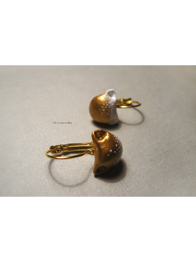 Миниатюрные серьги "Золотые Котики" с авторской росписью