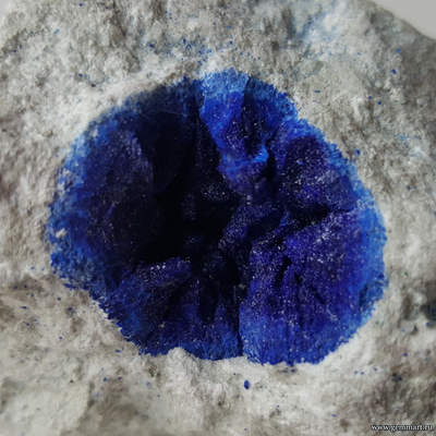 Азурит, конкреция в породе. Россия. 57*52*43мм