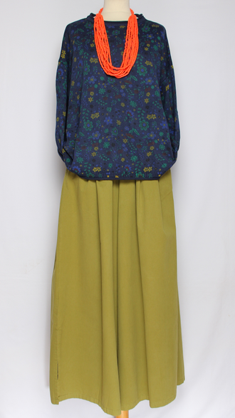 Джемпер  "МЕЛКИЕ ЦВЕТОЧКИ" синий, зеленый, бежевый до р.52