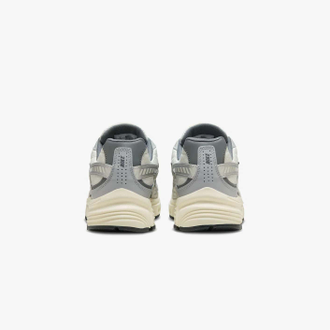 Nike Initiator Grey