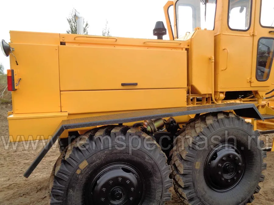 Автогрейдер ДЗ-143 после полного капремонта