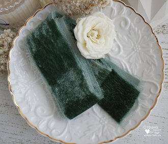 Бархатная лента CYPRESS GREEN VELVET 3,5 СМ * 138 СМ