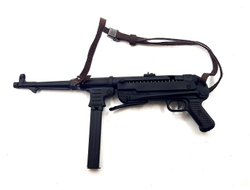 MP-40 "Шмайсер" - 1/6