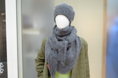 antratsitoviy-sharf-platok-zhenskiy-s-payetkami-italiya-vizio