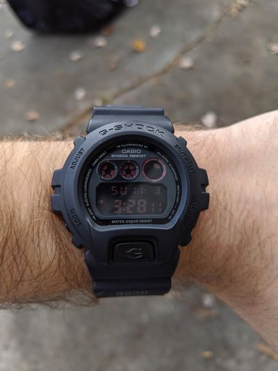 Часы Casio G-Shock DW-6900MS-1