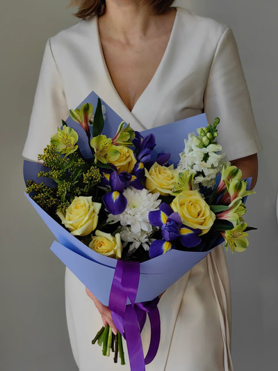 Букет цветов на 8 марта № 742