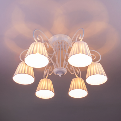 Классическая люстра с абажурами Severina 303/6 Bogate's