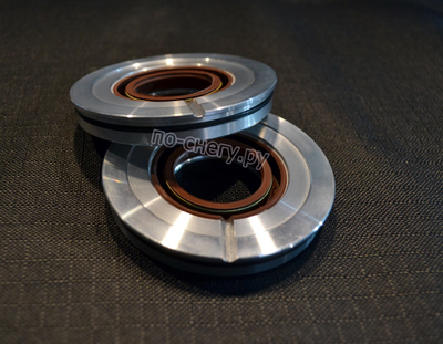 Комплект 1: комплект 2-х обойм с сальниками для картера РМЗ-640