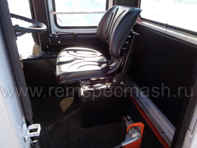 Фронтальный погрузчик ПК-33-01-00