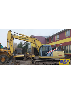 Стекло дверное нижнее на New Holland E215B