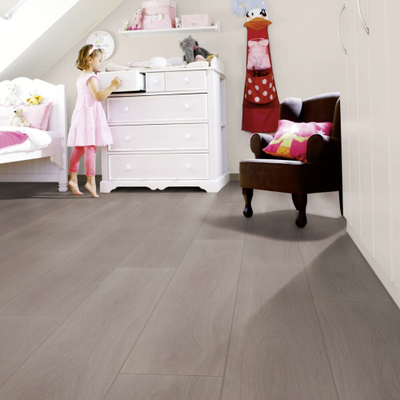 Биополы Wineo PURLINE 1000 wood XL Дуб Спокойный Пепельный PLC308R в интерьере детской комнаты